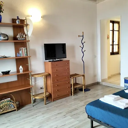 Bilocale In Centro Con Vista Mare *