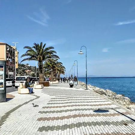 Bilocale In Centro Con Vista Mare Апартаменты Порто Санто Стефано
